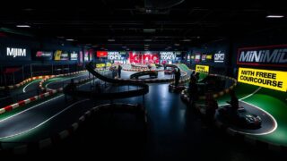 コジマのミニ四駆コースは料金が無料！家族で遊べる全国93店舗の場所と利用方法まるわかり‼